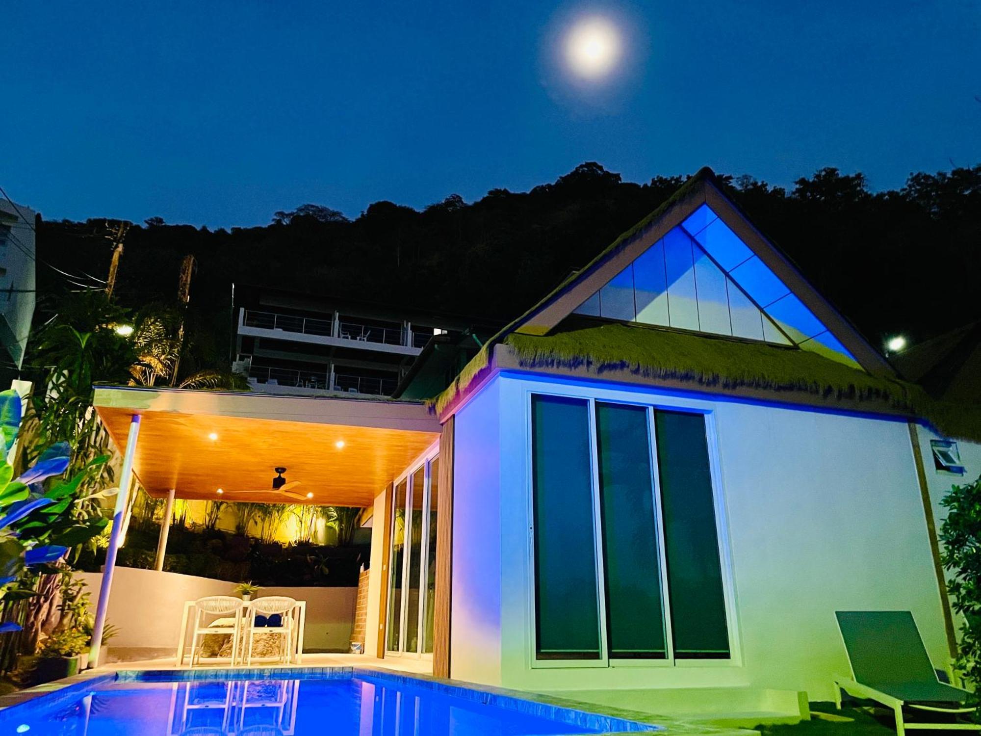 Baan Saint-Tropez Seaview Villas Kata Beach Exterior photo