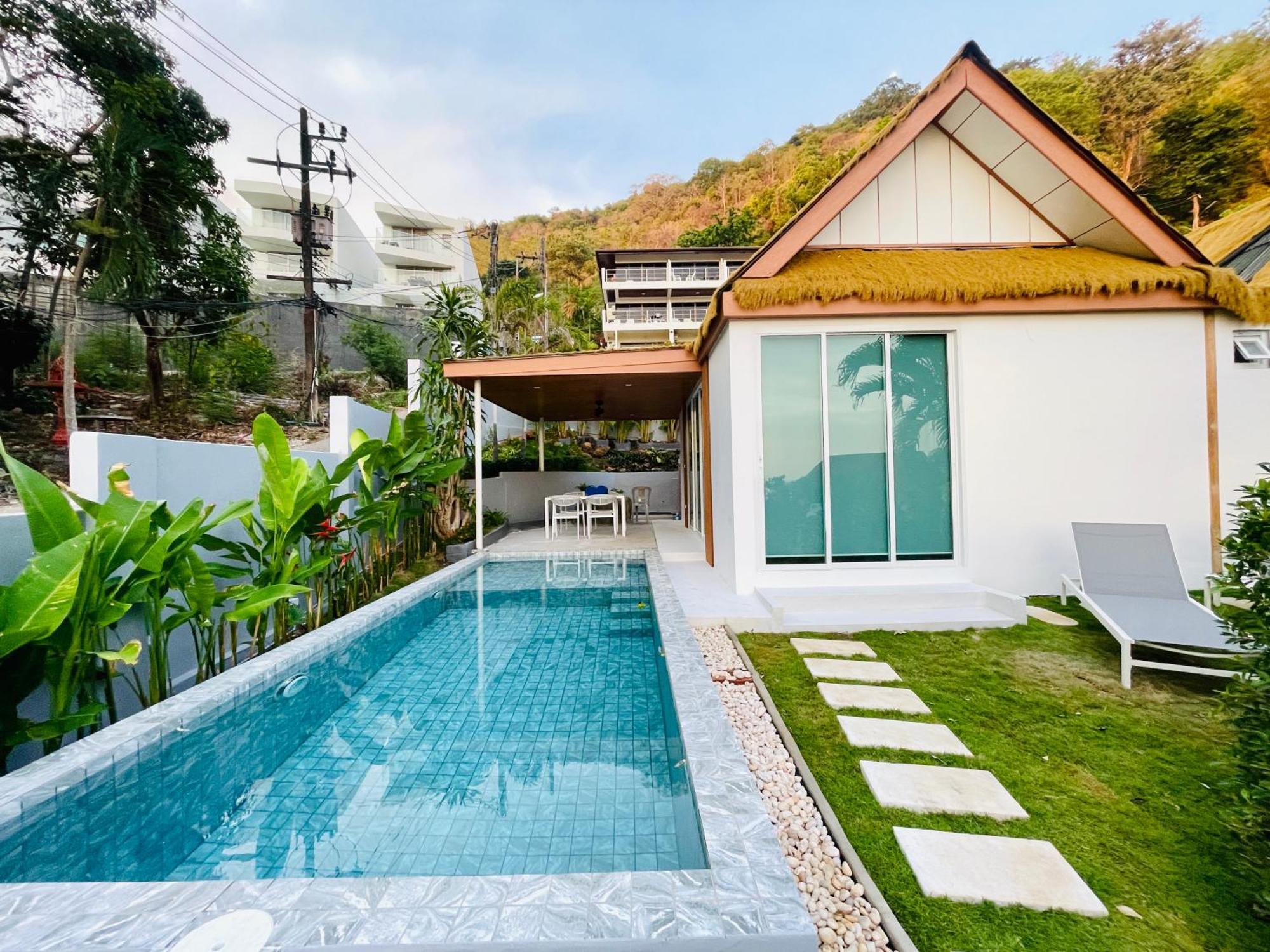 Baan Saint-Tropez Seaview Villas Kata Beach Exterior photo