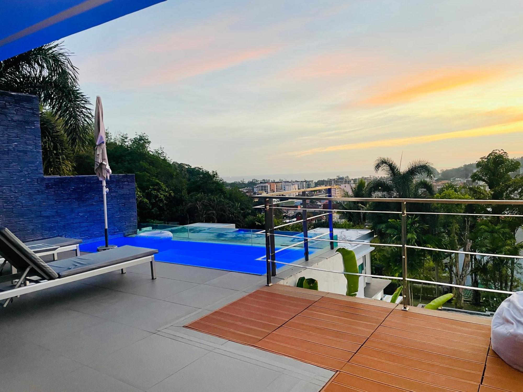 Baan Saint-Tropez Seaview Villas Kata Beach Exterior photo